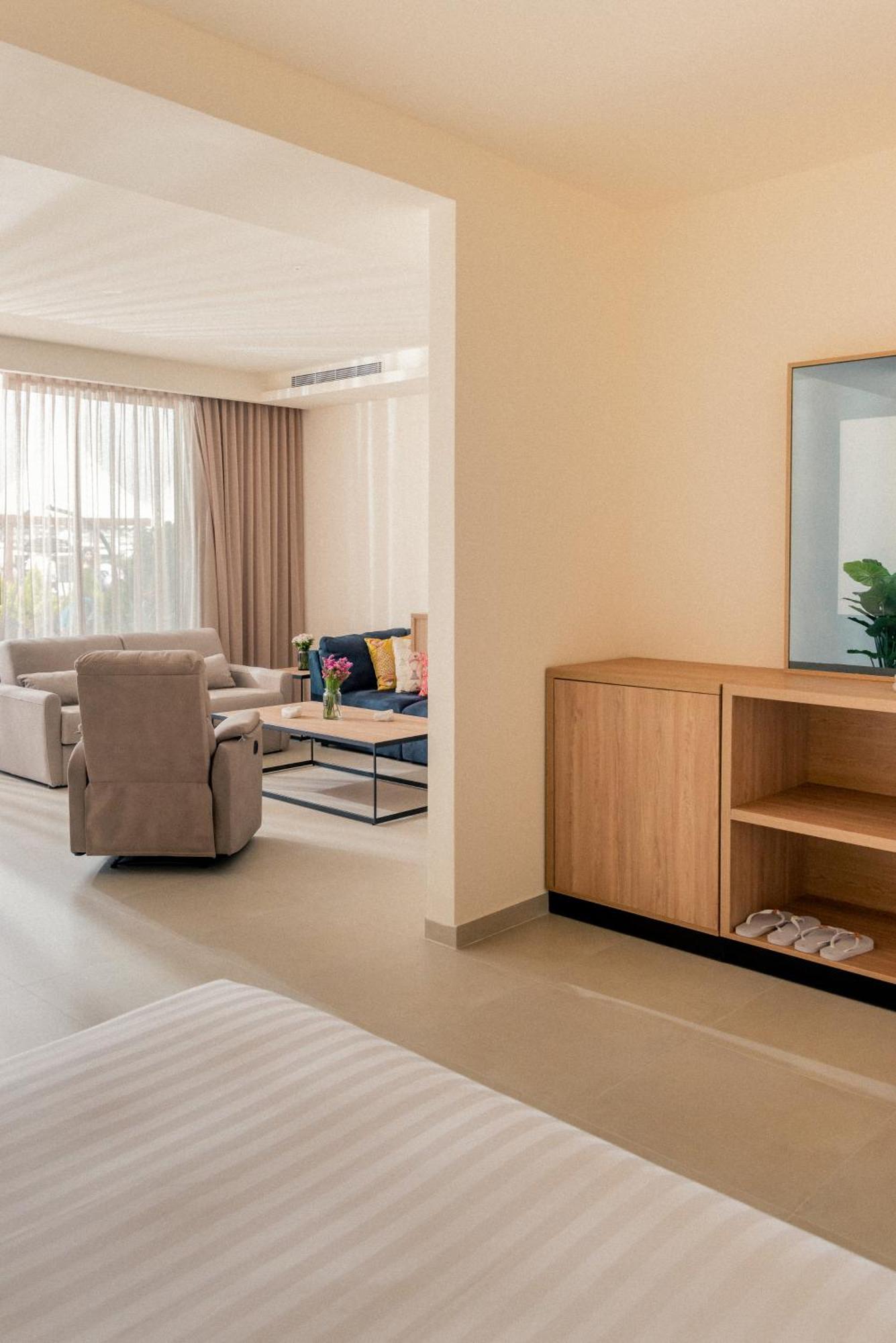 Hotel Saint Georges Beirut Al Marfa' Bagian luar foto