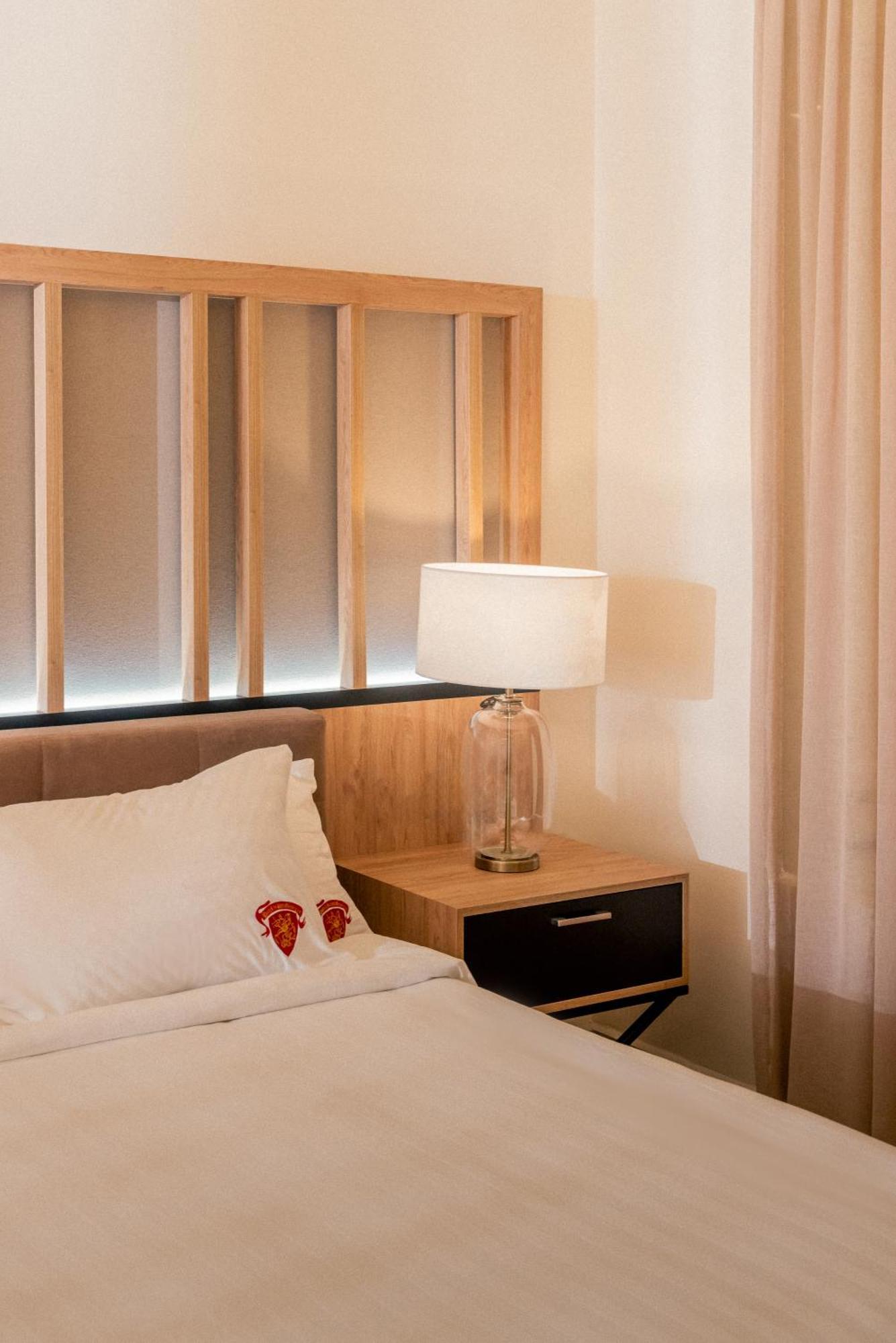 Hotel Saint Georges Beirut Al Marfa' Bagian luar foto