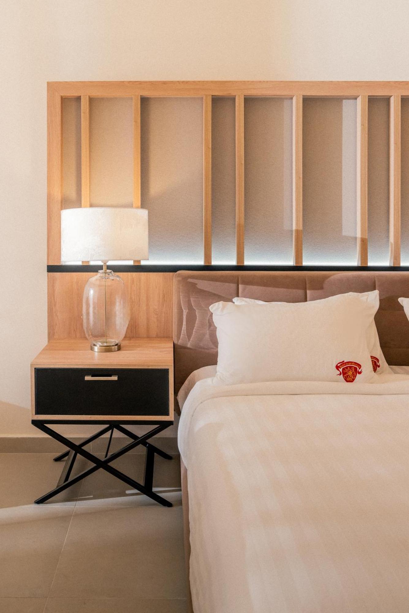 Hotel Saint Georges Beirut Al Marfa' Bagian luar foto